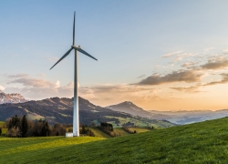 The Differences Between Wind Energy and Solar Energy